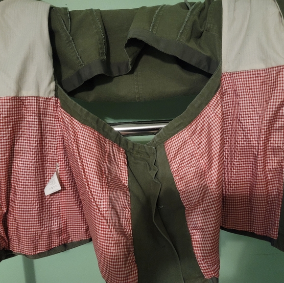 Push Button Khaki Cut-out point cargo jacket w/ open back - Picture 10 of 15